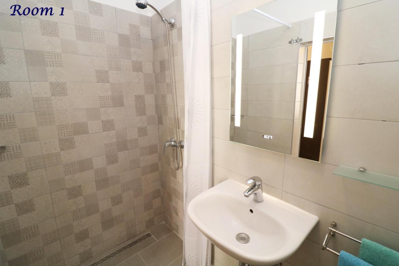 Old Town Rooms And Apartment Poreč Eksteriør billede
