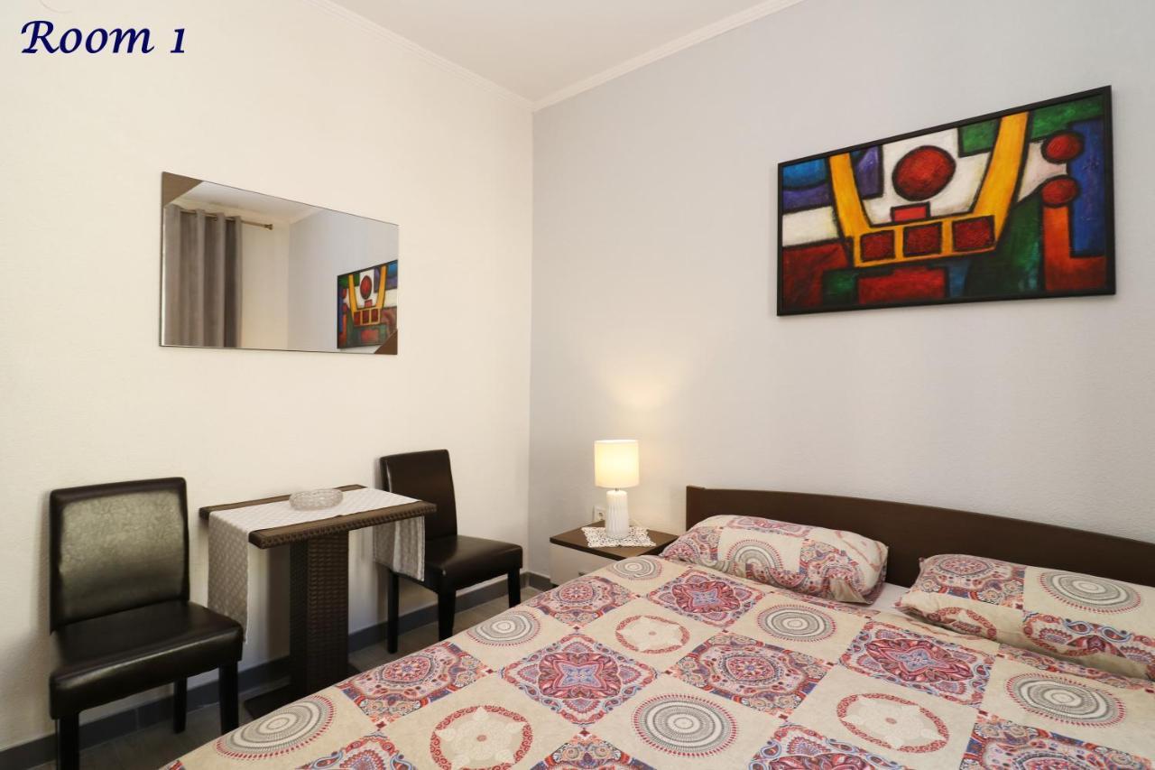 Old Town Rooms And Apartment Poreč Eksteriør billede
