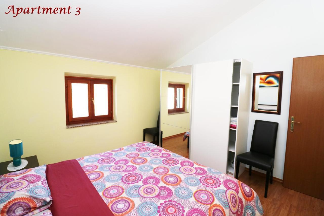 Old Town Rooms And Apartment Poreč Eksteriør billede