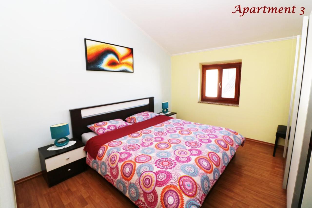 Old Town Rooms And Apartment Poreč Eksteriør billede